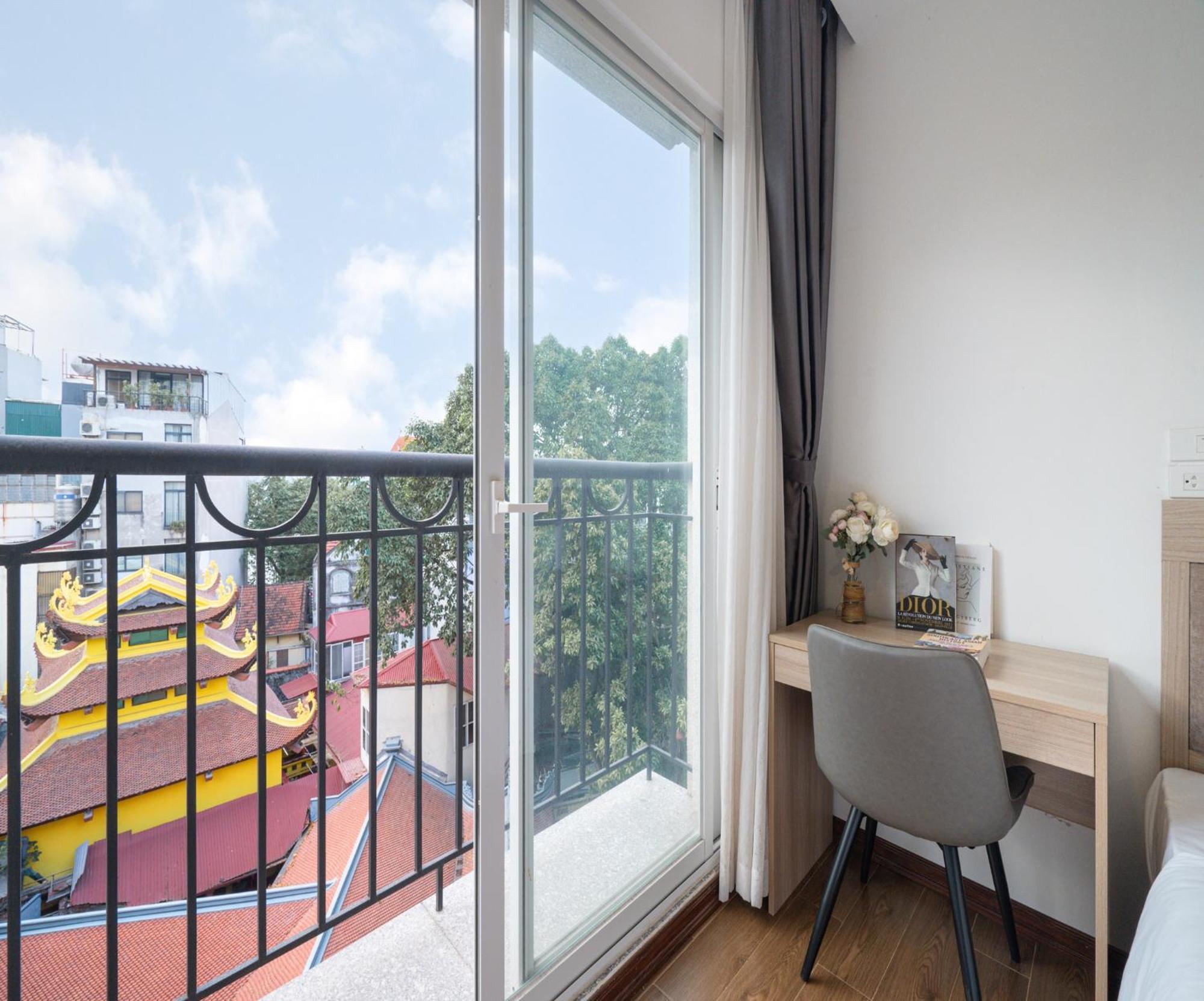 Luxe Paradise Residence Truc Bach Hanoi Exterior photo