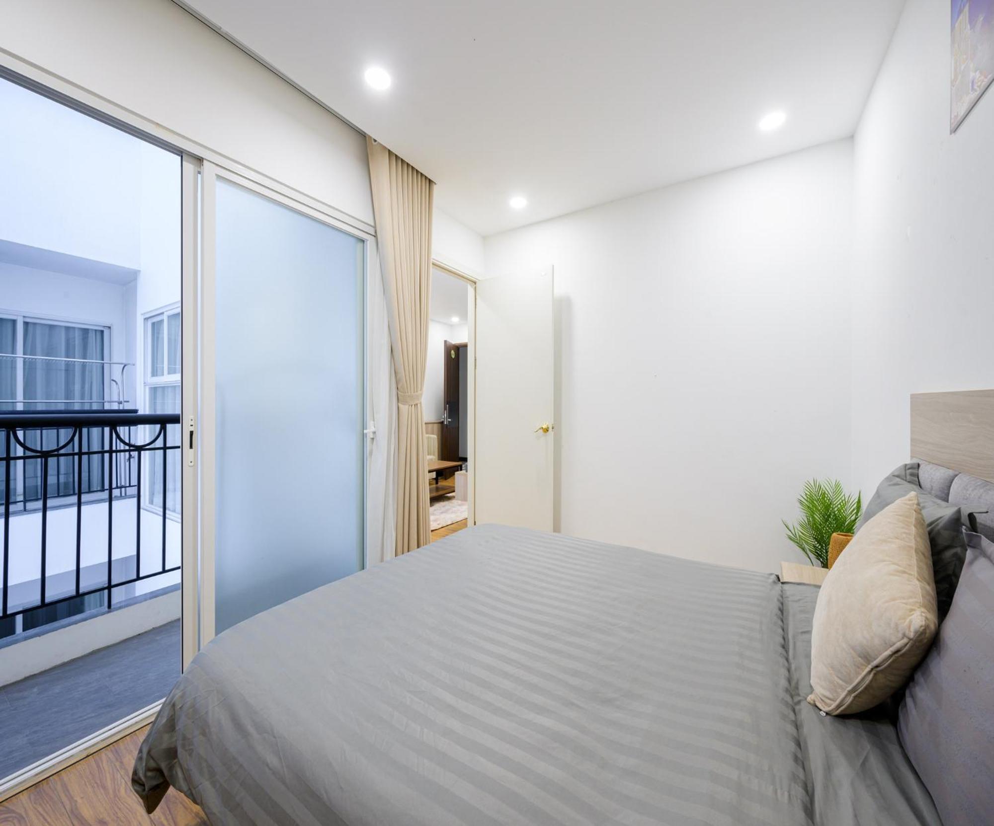 Luxe Paradise Residence Truc Bach Hanoi Exterior photo