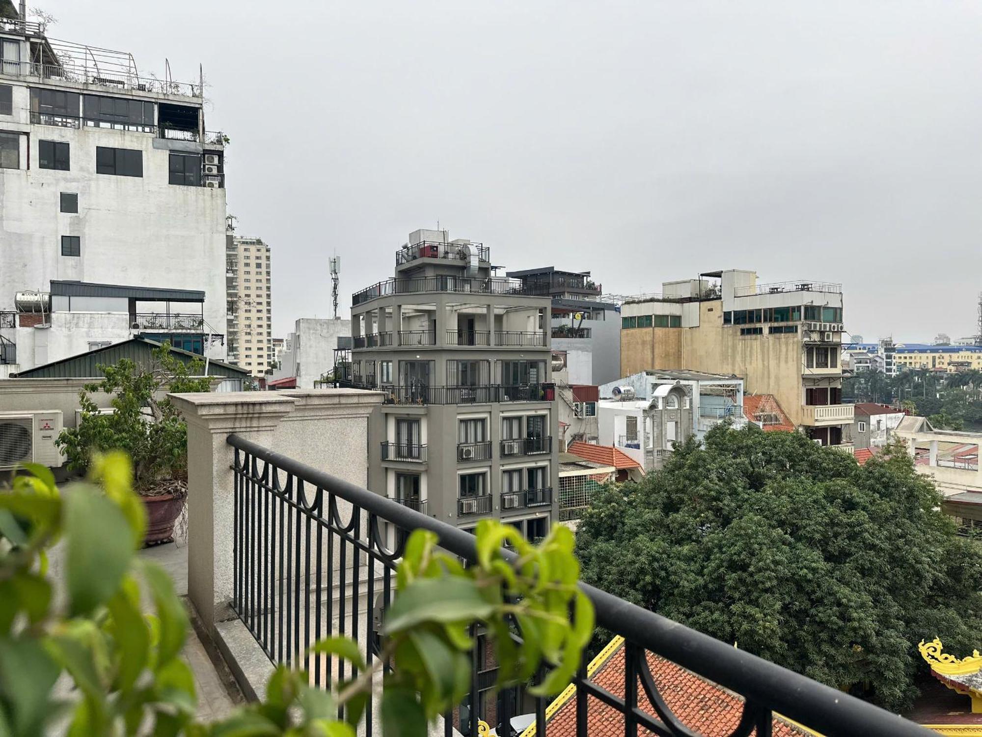 Luxe Paradise Residence Truc Bach Hanoi Exterior photo